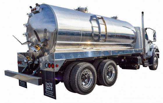 银色槽罐车油罐车危险品运输卡车侧后方视图718782png图片素材