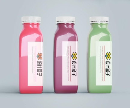 三种不同颜色的果汁饮料瓶上的包装设计样机PSD图片模板
